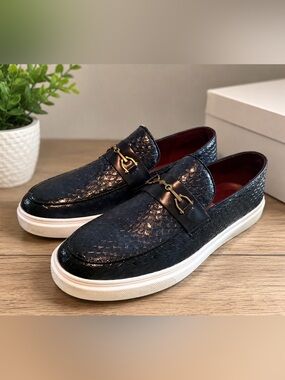 Bradley Weston Size 12 Stylish Blue Loafers with red insoles
